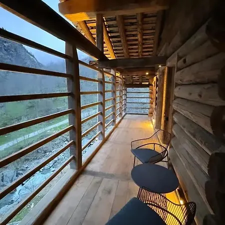 Ad Maiora Walser With شاليه *